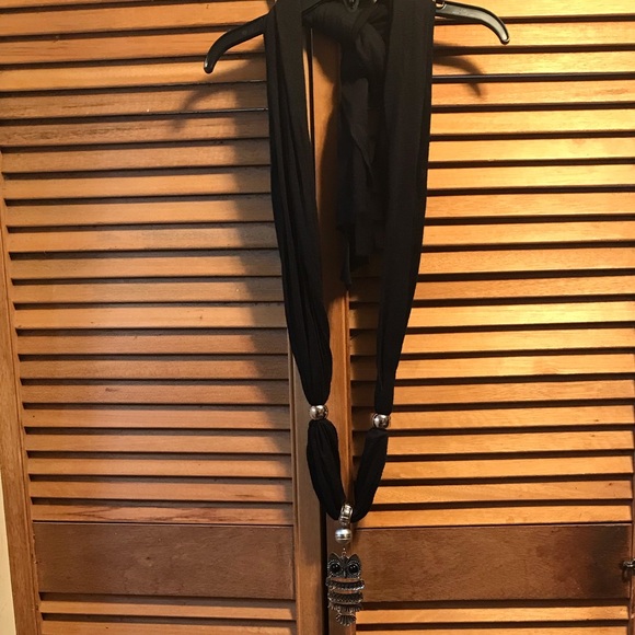 Black Jewel Scarf - Picture 2 of 8
